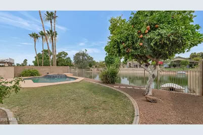 6818 W Skylark Drive, Glendale, AZ 85308 - Photo 32