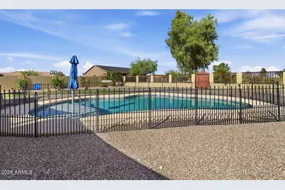15311 S Saxon Road, Arizona City, AZ 85123 - Photo 4
