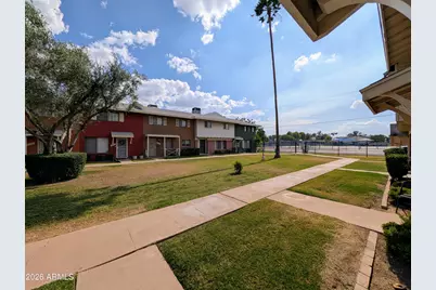 6645 N 44th Avenue, Glendale, AZ 85301 - Photo 4