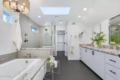 3445 E Oregon Avenue, Phoenix, AZ 85018 - Photo 18