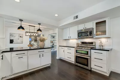 3445 E Oregon Avenue, Phoenix, AZ 85018 - Photo 12