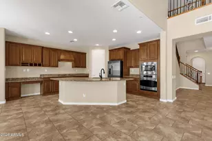 3927 E Waller Ln, Phoenix, AZ 85050 - Photo 6