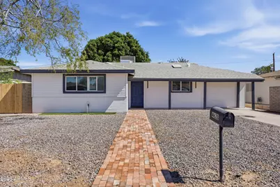 4628 E Holly Street, Phoenix, AZ 85008 - Photo 1