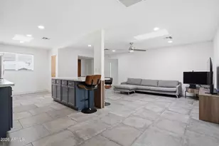 4628 E Holly St, Phoenix, AZ 85008 - Photo 6