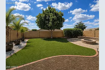 17961 W Lawrence Lane, Waddell, AZ 85355 - Photo 6