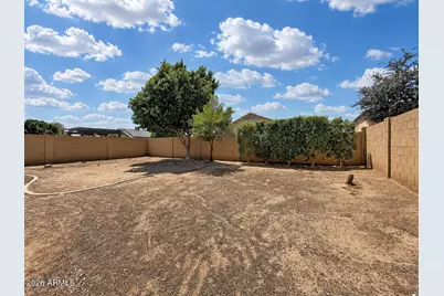 17961 W Lawrence Lane, Waddell, AZ 85355 - Photo 24