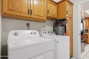 9652 N 35th Ln, Phoenix, AZ 85051 - Photo 18