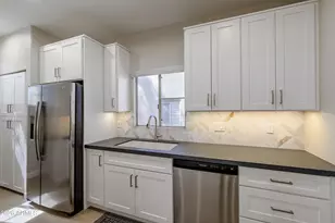 11333 N 92nd St, Scottsdale, AZ 85260 - Photo 8
