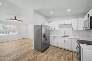 3120 N 67th Ln, Phoenix, AZ 85033 - Photo 6