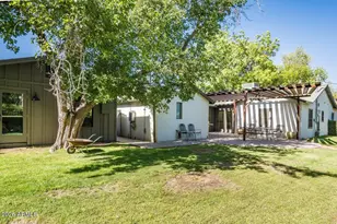 1418 S Grandview Dr S, Tempe, AZ 85281 - Photo 4