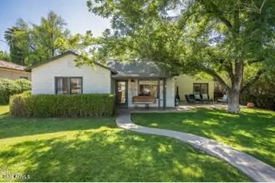 1418 S Grandview Drive S, Tempe, AZ 85281 - Photo 1