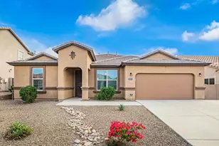 10773 W Swayback Pass, Peoria, AZ 85383 - Photo 2