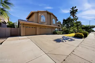 6833 E Acoma Dr, Scottsdale, AZ 85254 - Photo 2