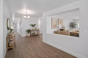 1365 E Betsy Ln, Gilbert, AZ 85296 - Photo 6