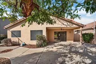 1365 E Betsy Ln, Gilbert, AZ 85296 - Photo 12