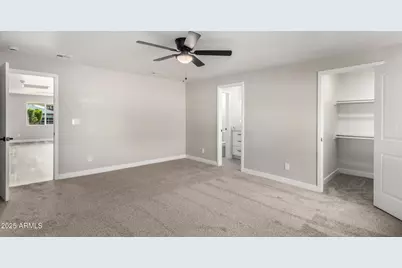 4402 E Mitchell Drive, Phoenix, AZ 85018 - Photo 2