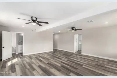 4402 E Mitchell Drive, Phoenix, AZ 85018 - Photo 18
