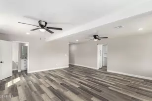 4402 E Mitchell Dr, Phoenix, AZ 85018 - Photo 18