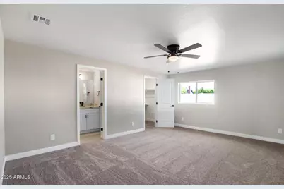 4402 E Mitchell Drive, Phoenix, AZ 85018 - Photo 1