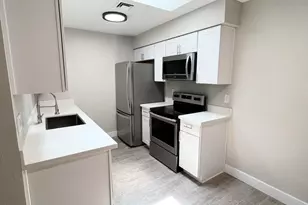 20420 N 6th Dr, Phoenix, AZ 85027 - Photo 4