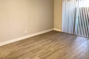 20420 N 6th Dr, Phoenix, AZ 85027 - Photo 8