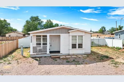 24460 N Marblehead Avenue, Paulden, AZ 86334 - Photo 1