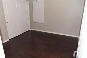 4388 E Selena Dr, Phoenix, AZ 85050 - Photo 8