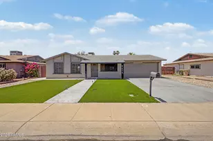 9822 N 47th Dr, Glendale, AZ 85302 - Photo 1
