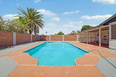 9822 N 47th Drive, Glendale, AZ 85302 - Photo 26