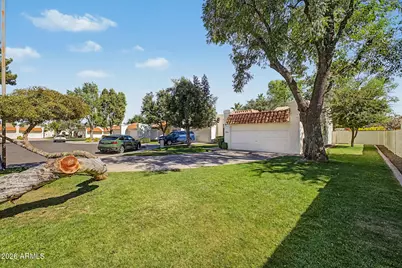 9251 E Jenan Drive, Scottsdale, AZ 85260 - Photo 4