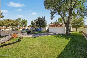 9251 E Jenan Dr, Scottsdale, AZ 85260 - Photo 4