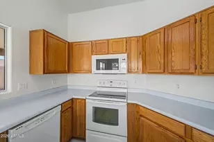 4135 E Anderson Dr, Phoenix, AZ 85032 - Photo 14