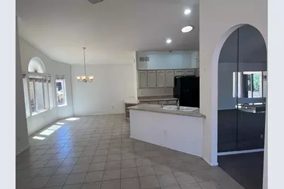 10302 E Coopers Hawk Drive, Sun Lakes, AZ 85248 - Photo 6