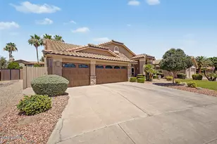1037 S Scallop Dr, Gilbert, AZ 85233 - Photo 2