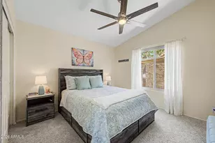 1037 S Scallop Dr, Gilbert, AZ 85233 - Photo 18