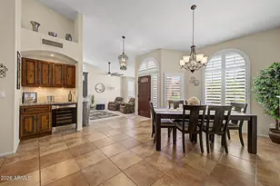 1037 S Scallop Dr, Gilbert, AZ 85233 - Photo 6