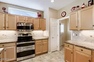 15186 W Las Brizas Ln, Sun City West, AZ 85375 - Photo 16