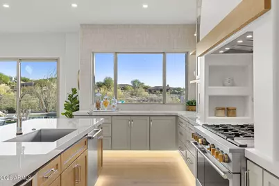 11221 E Greenway Road, Scottsdale, AZ 85255 - Photo 6