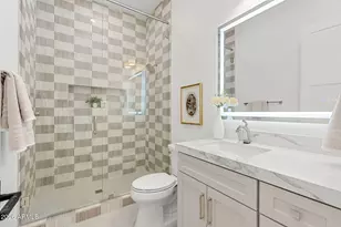 11221 E Greenway Rd, Scottsdale, AZ 85255 - Photo 20