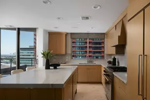 2402 E Esplanade Ln, Phoenix, AZ 85016 - Photo 18