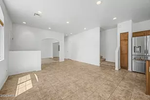 2725 E Mine Creek Rd, Phoenix, AZ 85024 - Photo 4