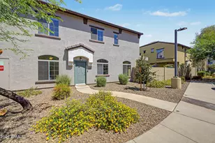 2725 E Mine Creek Rd, Phoenix, AZ 85024 - Photo 2