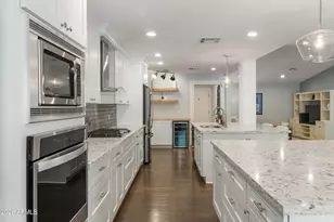 2945 N 47th Pl, Phoenix, AZ 85018 - Photo 6
