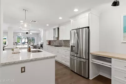 2945 N 47th Place, Phoenix, AZ 85018 - Photo 4
