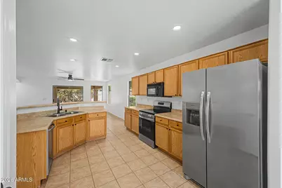 1518 N Desert Willow Avenue, Casa Grande, AZ 85122 - Photo 8