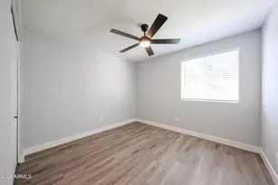 3951 E Waltann Ln, Phoenix, AZ 85032 - Photo 12