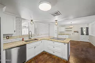 1247 W Devonshire St, Mesa, AZ 85201 - Photo 6