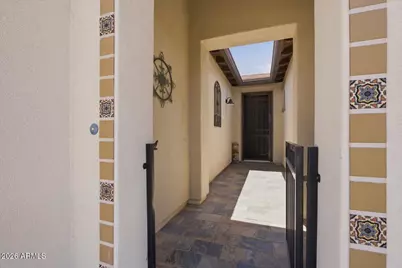 557 E Laddoos Avenue, San Tan Valley, AZ 85140 - Photo 4
