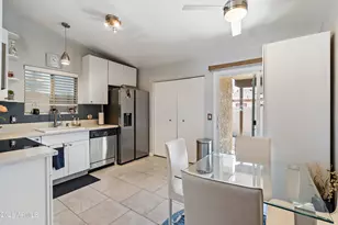 421 E Behrend Dr, Phoenix, AZ 85024 - Photo 12