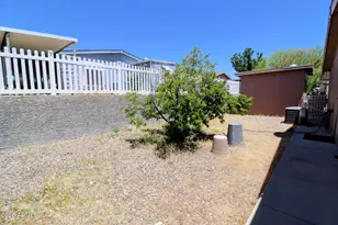 615 W 1st Ave, Miami, AZ 85539 - Photo 4